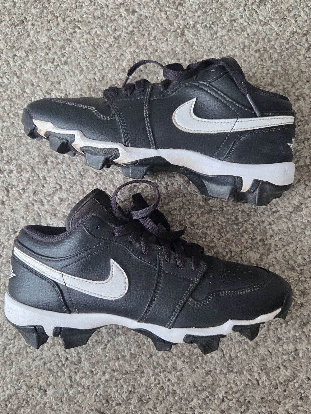 Nike Air Jordan 1 Low Cleats GS Youth Size 5Y Black White Football Baseball